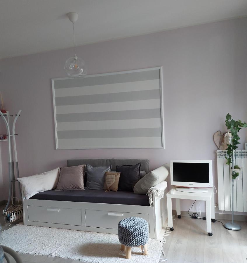 La Pineta - Delightful Small Apartment Near The City Center Л'Акуила Экстерьер фото