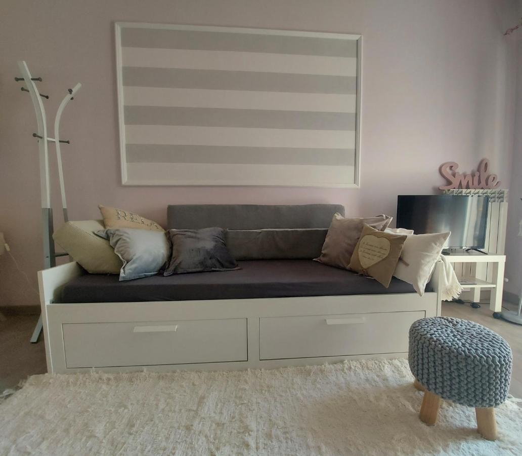 La Pineta - Delightful Small Apartment Near The City Center Л'Акуила Экстерьер фото