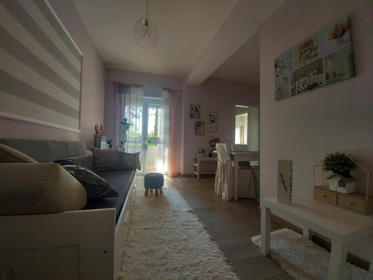 La Pineta - Delightful Small Apartment Near The City Center Л'Акуила Экстерьер фото